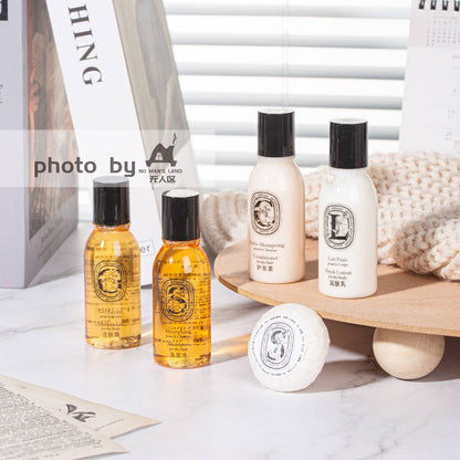 DIPTYQUE Shampoo &amp; Conditioner &amp; Shower Gel &amp; Body Lotion Bundle 50ML Each